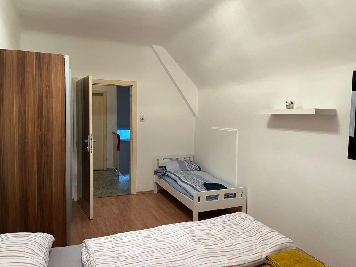 Breathtaking Shared Villa Near Danube River /W Garden And Parking Vídeň Exteriér fotografie